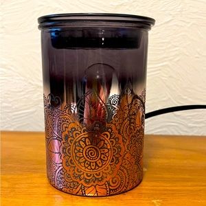 Scentsy Happy Henna Warmer.